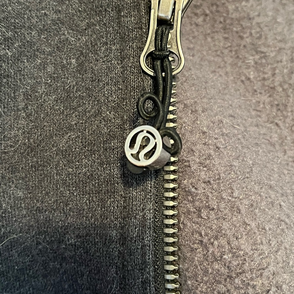 Lululemon jacket - Picture 3 of 3